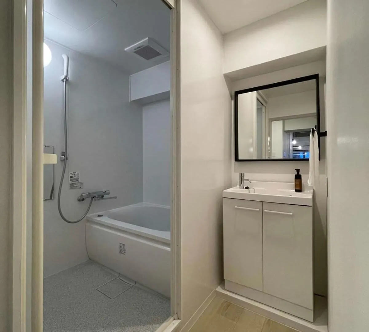Apartment Bhotel Dai3Himawari - 30 Sec To Peacepark!! Huge Comfort House Up To 10P Hiroshima
